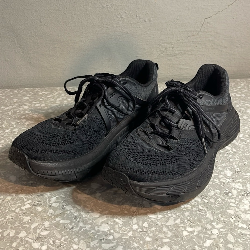 Women’s Hoka Graviota 2. Size 9.5.